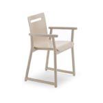 poltroncina impilabile in legno