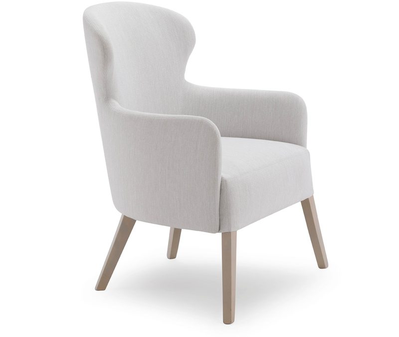 Poltrona alta con braccioli 509